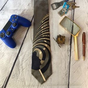 LAST CHANCE Alexander Lloyd Tie in Art Deco